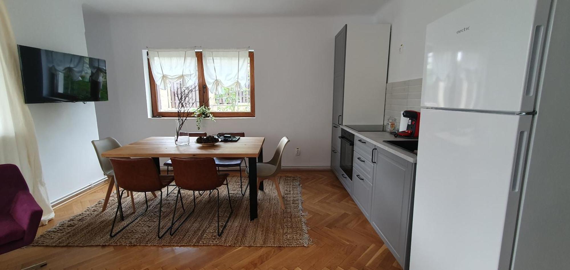 The Pines Serviced Apartments Braşov Eksteriør billede
