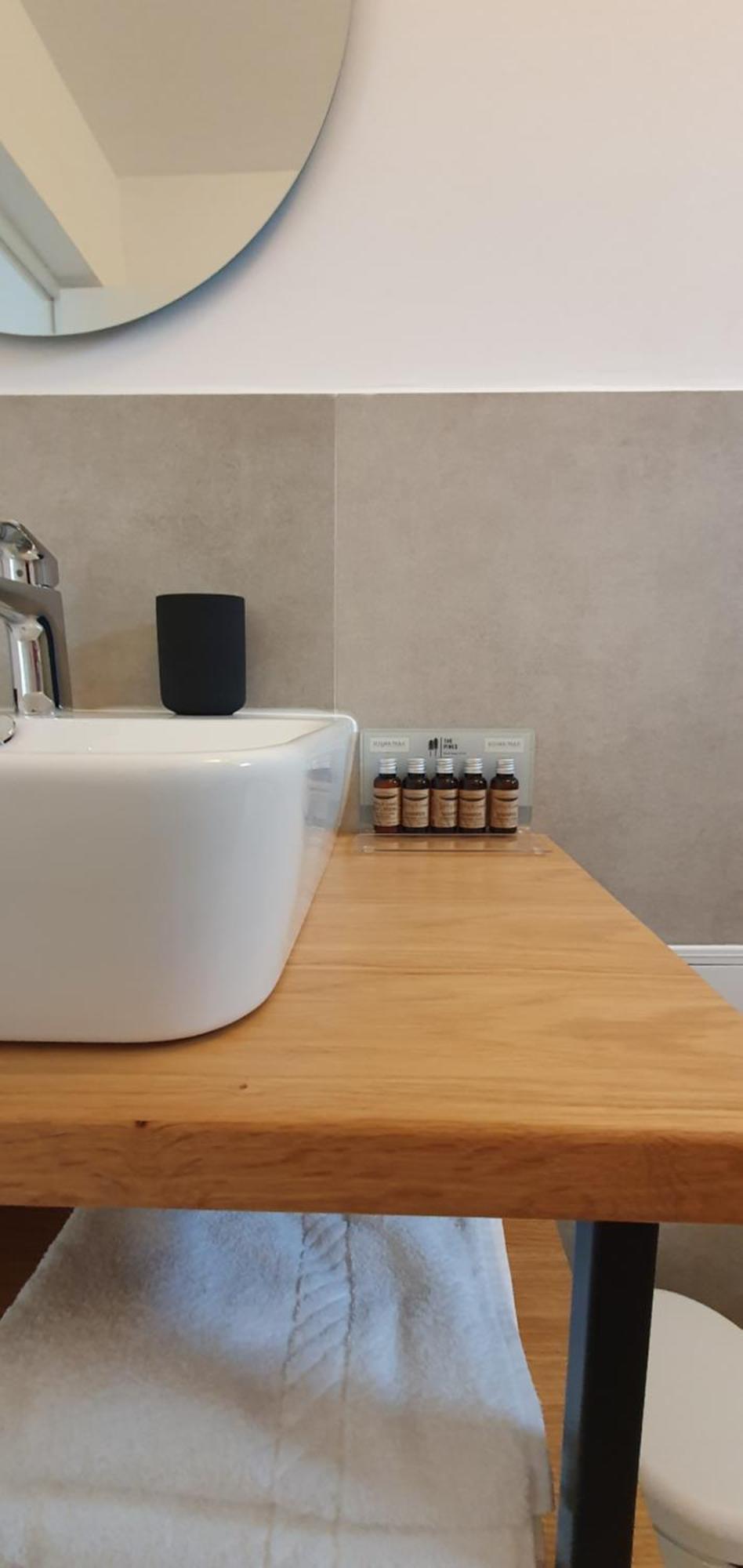 The Pines Serviced Apartments Braşov Eksteriør billede