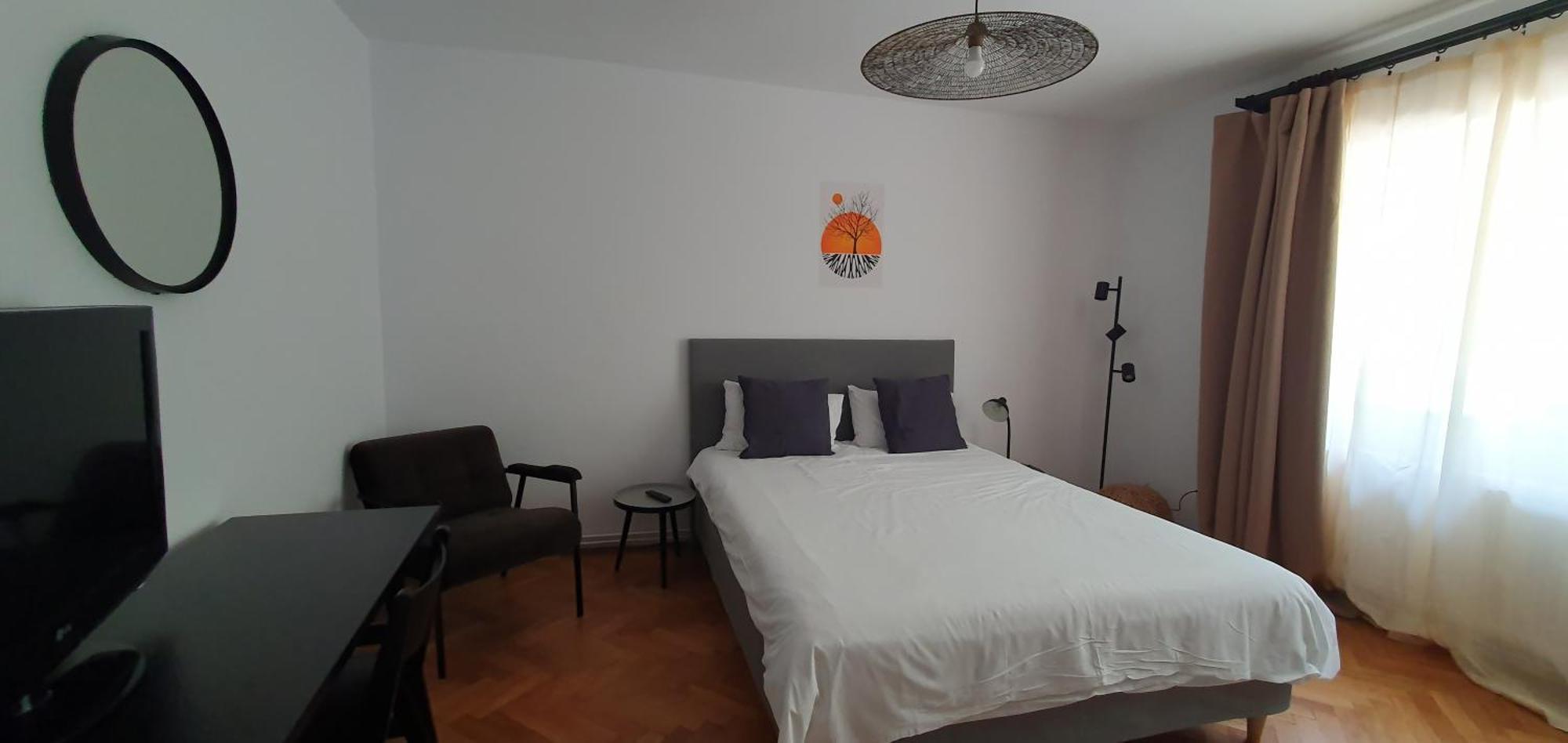 The Pines Serviced Apartments Braşov Eksteriør billede